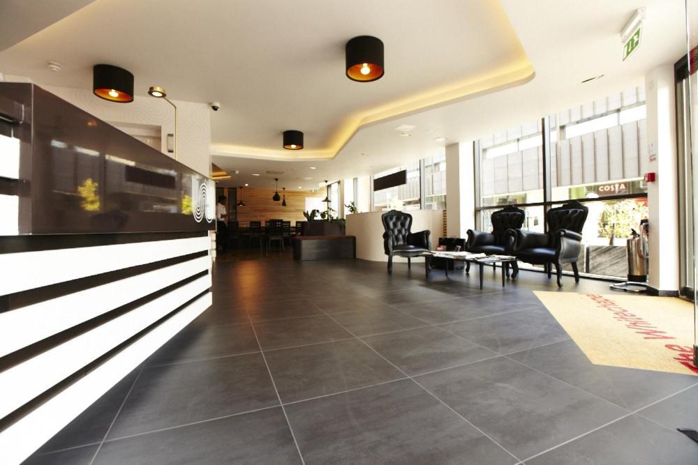 The Whitechapel Hotel London Bagian luar foto