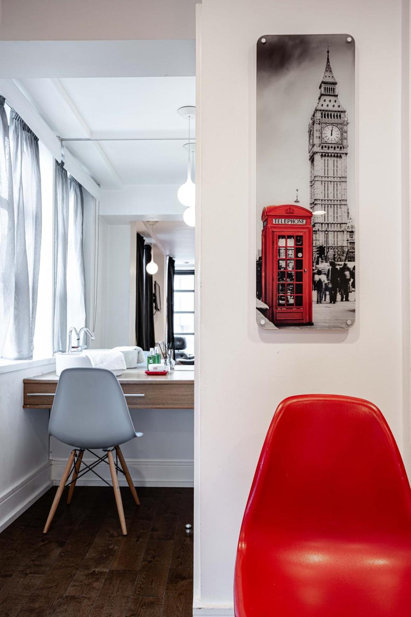 The Whitechapel Hotel London Bagian luar foto
