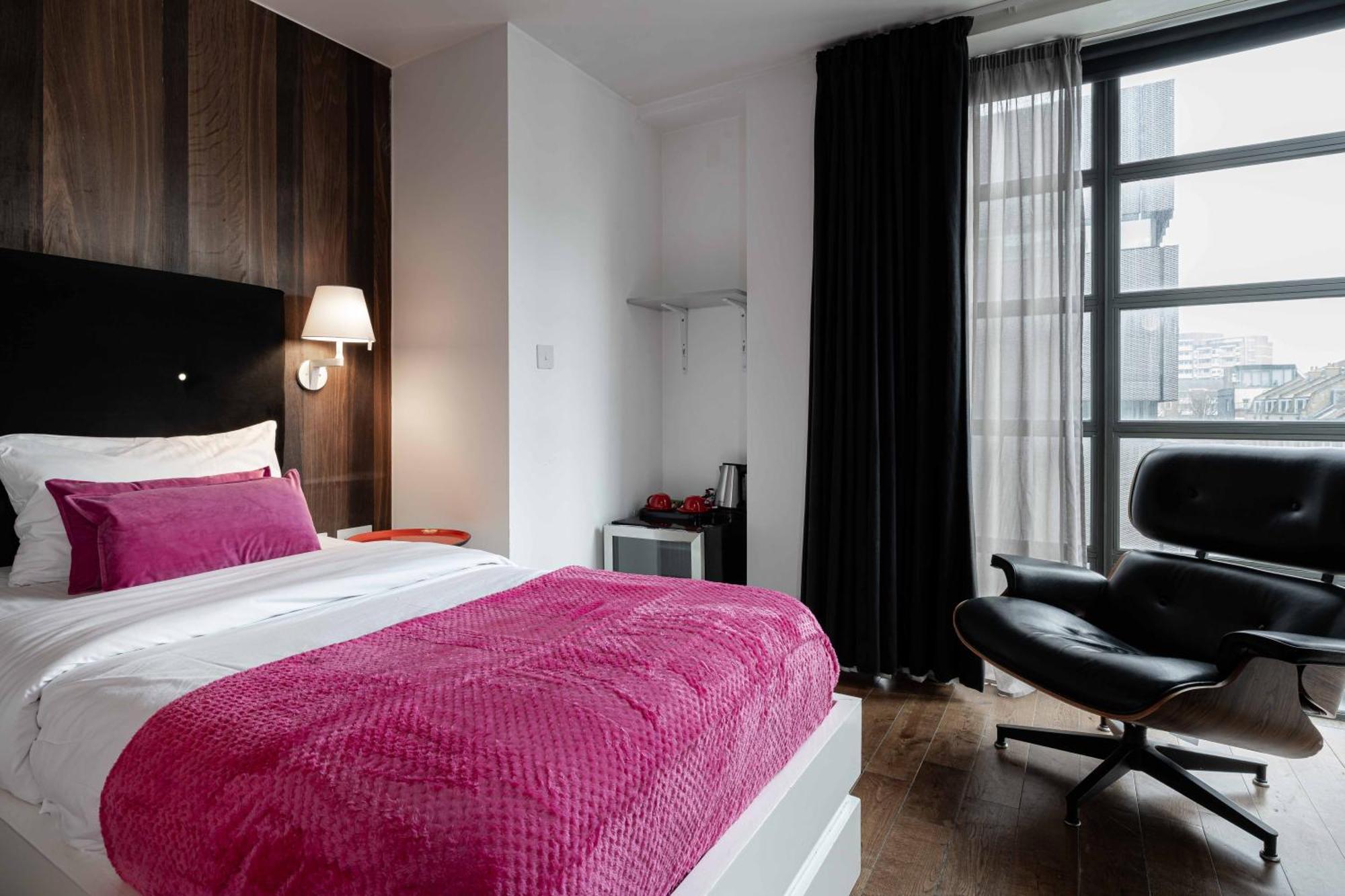 The Whitechapel Hotel London Bagian luar foto