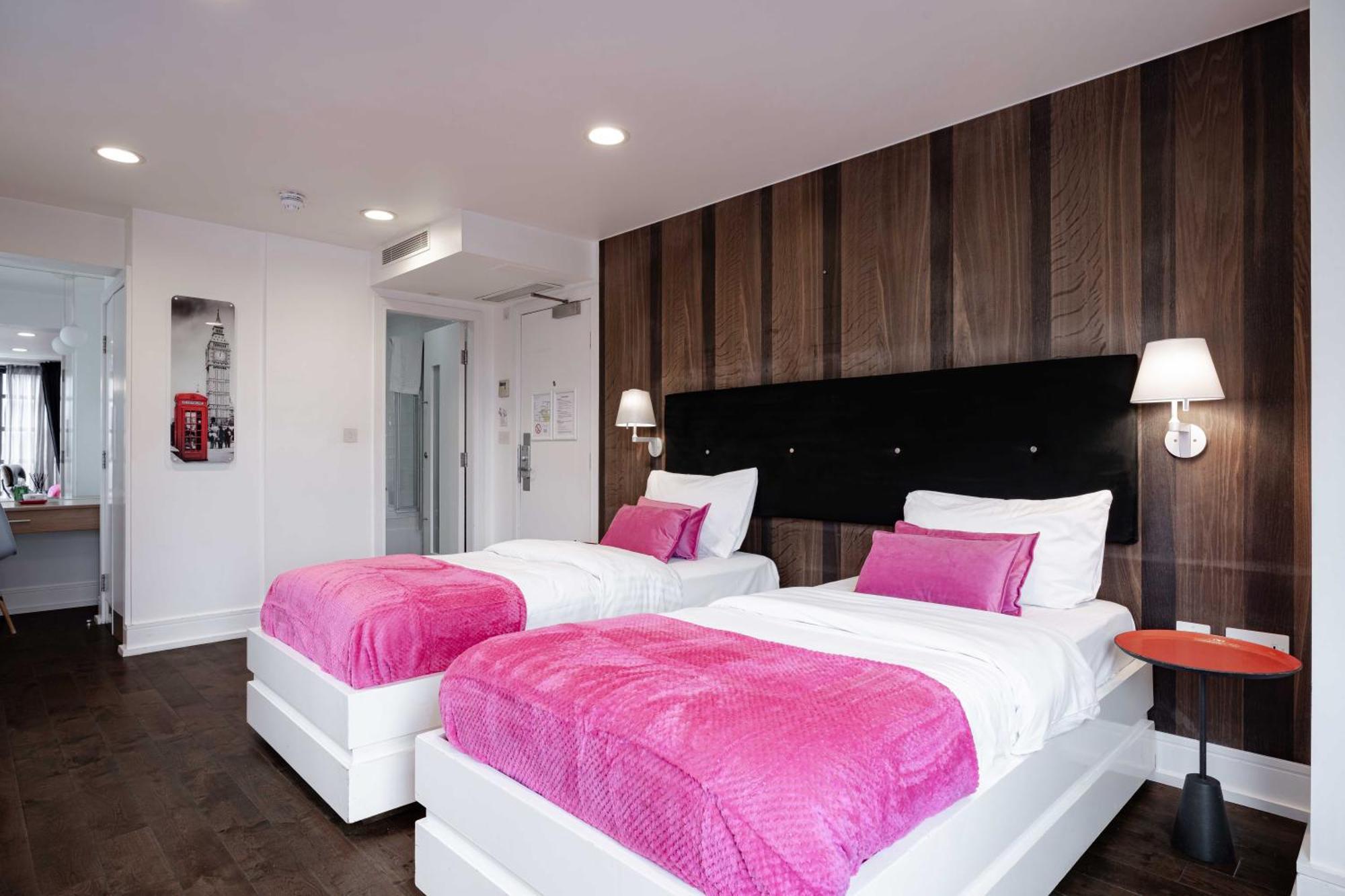 The Whitechapel Hotel London Bagian luar foto