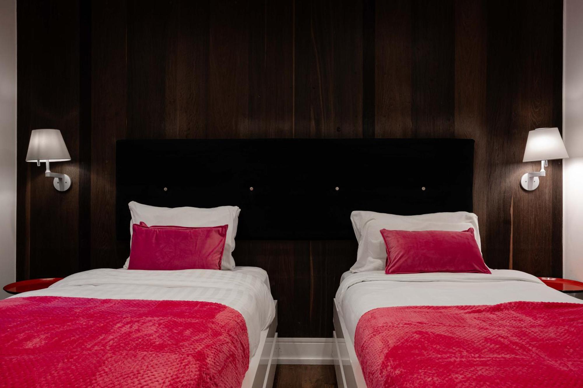 The Whitechapel Hotel London Bagian luar foto