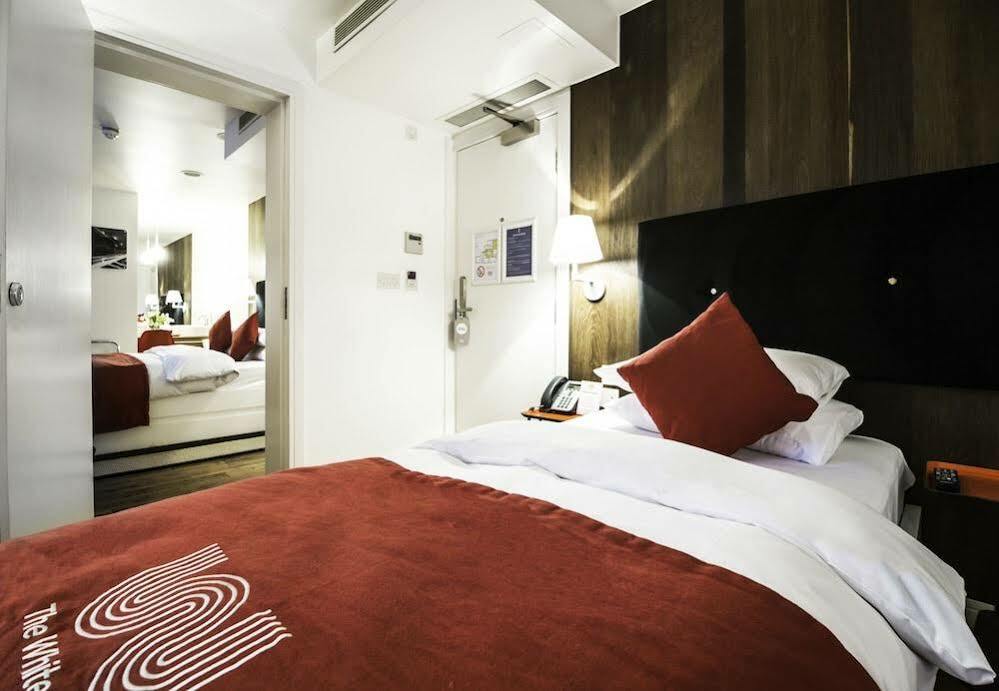 The Whitechapel Hotel London Bagian luar foto